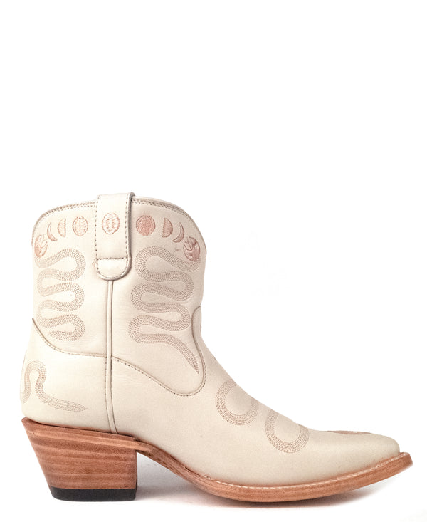 ◆KOMOREBI MUSEUM◆ Handmade Wide Classic Long Boots Cream C MUSINSA | KOMOREBI MUSEUM Handmade Wide Classic Long Boots