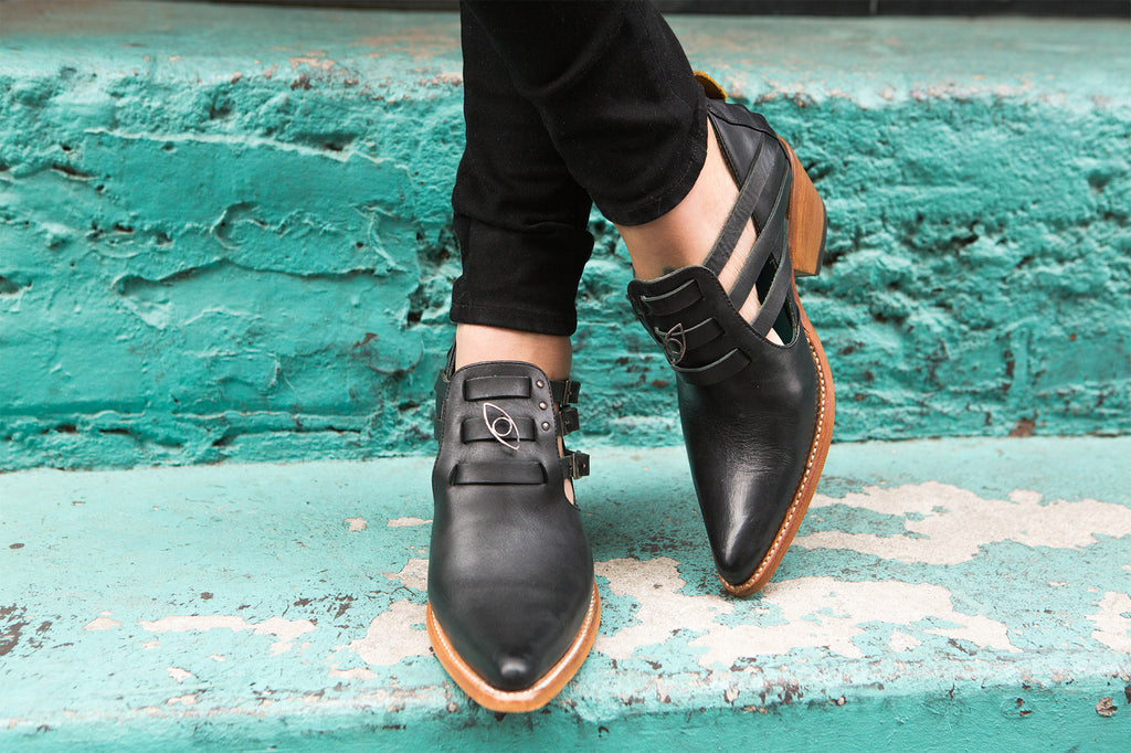 Holly Bobisuthi eye shoe concho set - pskaufmanfootwear