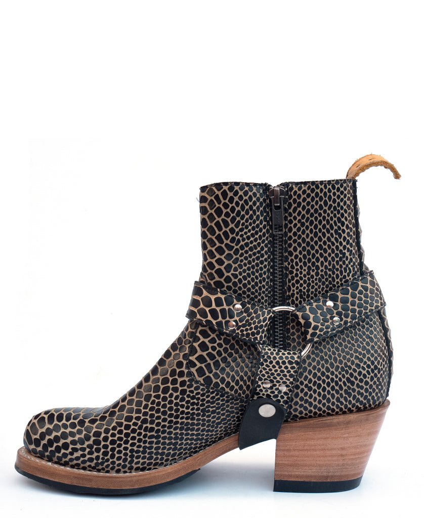 No.2070 HIGHROAD ankle zip boot Black Twister