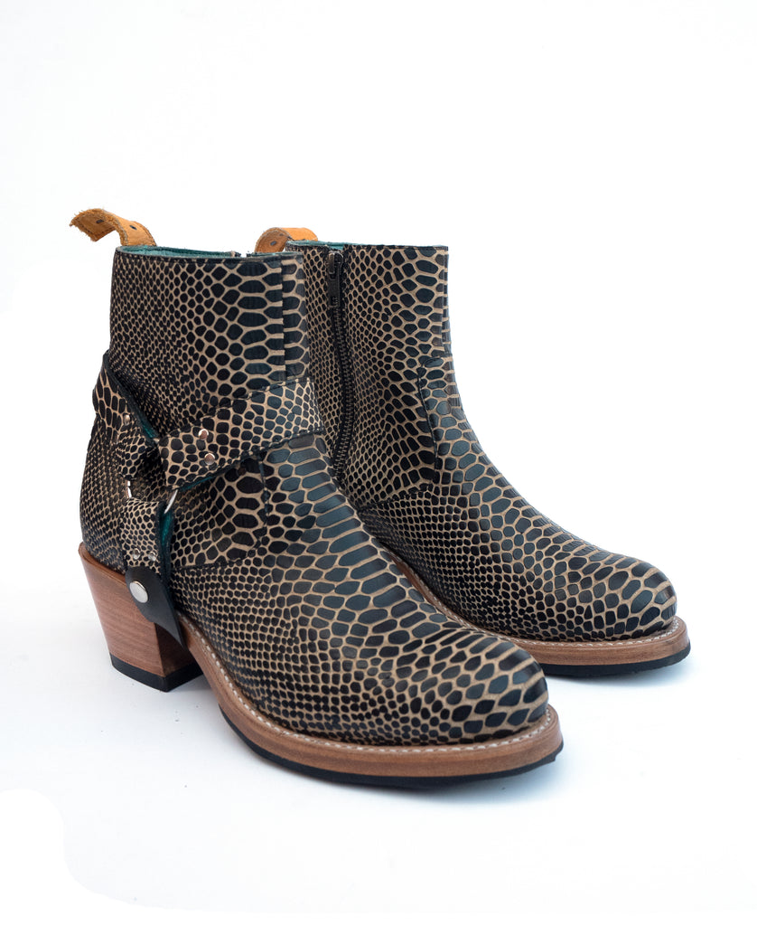 No.2070 HIGHROAD ankle zip boot Black Twister